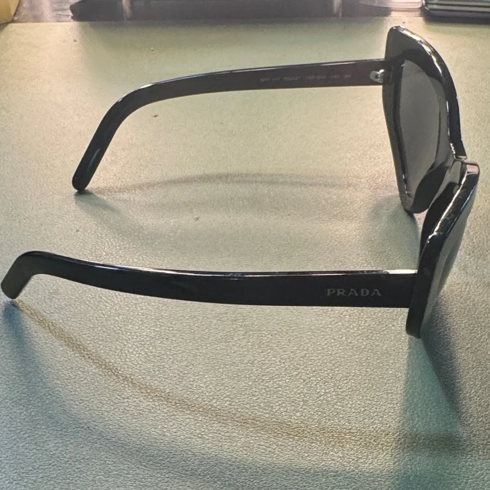 Designer Prada Glossy Black Cat-Eye Sunglasses 🕶️ - Picture 2 of 4